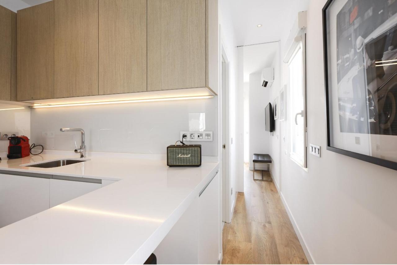 Latina Plaza Apartment Madrid Ngoại thất bức ảnh