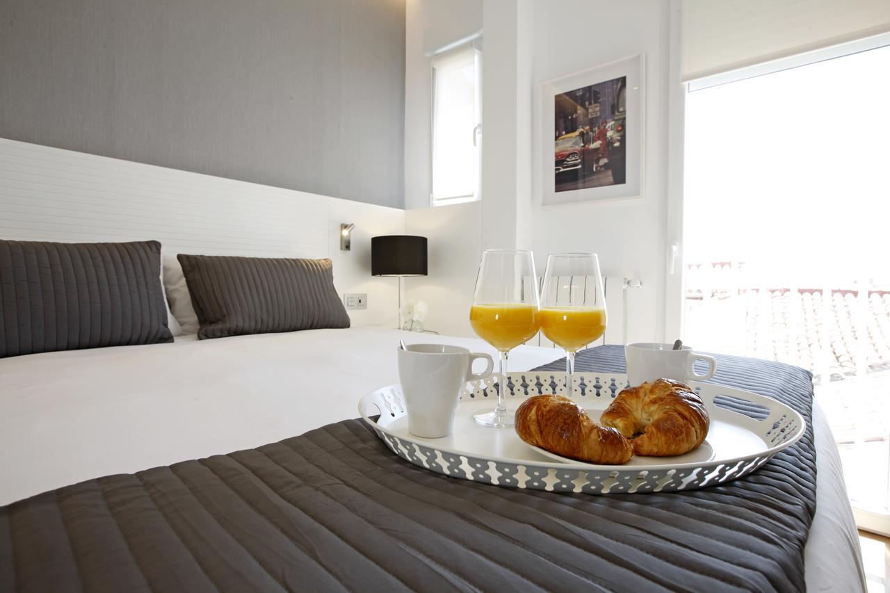 Latina Plaza Apartment Madrid Ngoại thất bức ảnh